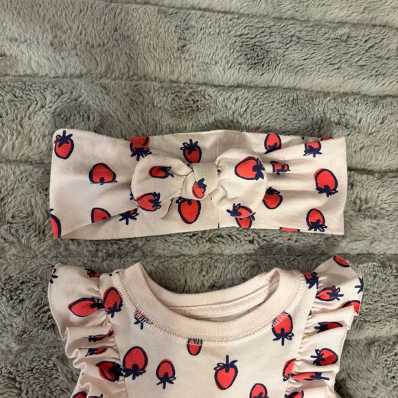 Cat & Jack 12 Months Strawberry Ruffle Romper & Headband, Jumpsuit Summer - Picture 3 of 8